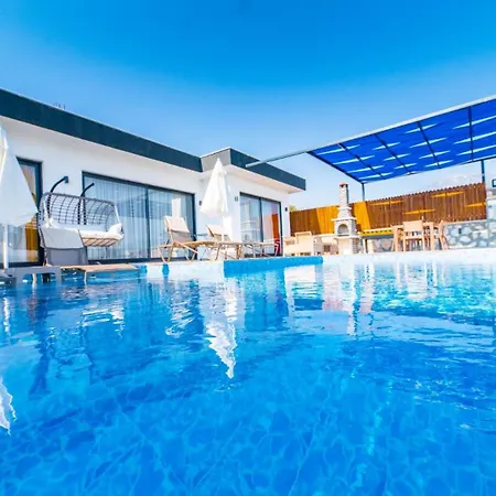 Szálloda Almisa 4*